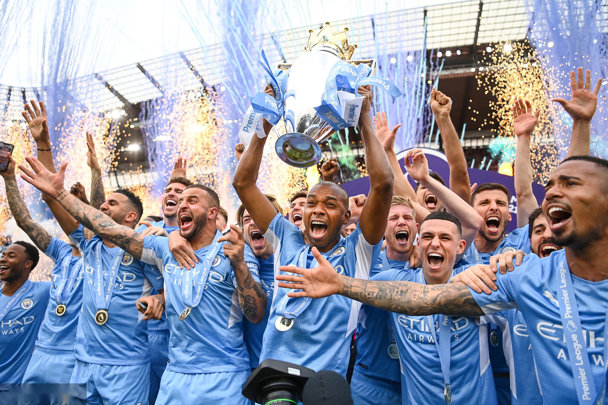 但团队氛围 但团队氛围